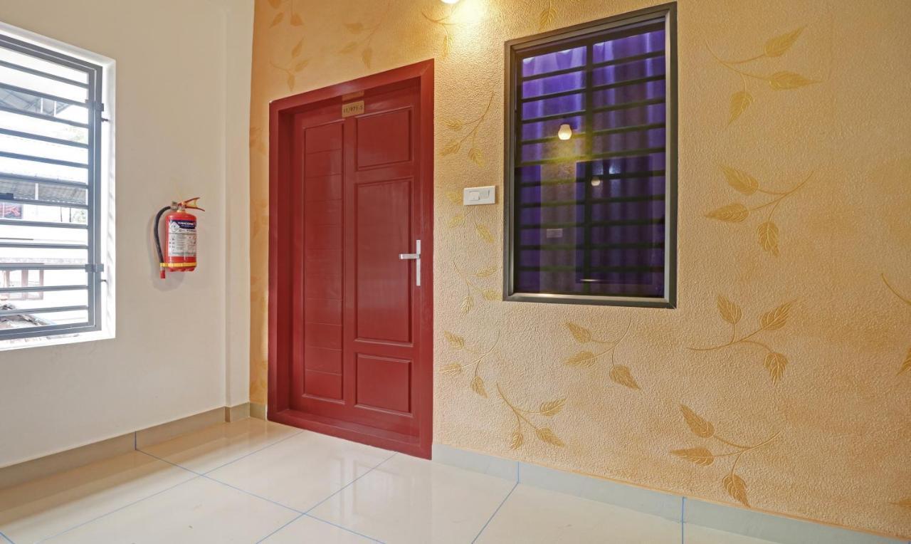 Nirupama,Hotel Aluva 700 Mtr From Aluva Railway Station Alwaye Екстериор снимка