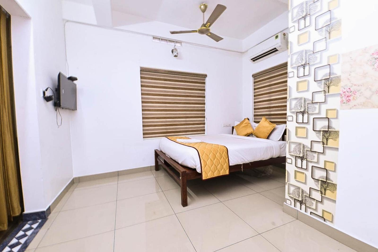 Nirupama,Hotel Aluva 700 Mtr From Aluva Railway Station Alwaye Екстериор снимка